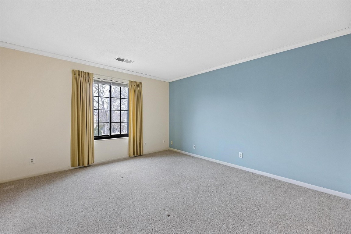 100 Thompson Drive SE Cedar Rapids IA 52403