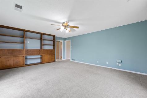 100 Thompson Drive SE Cedar Rapids IA 52403