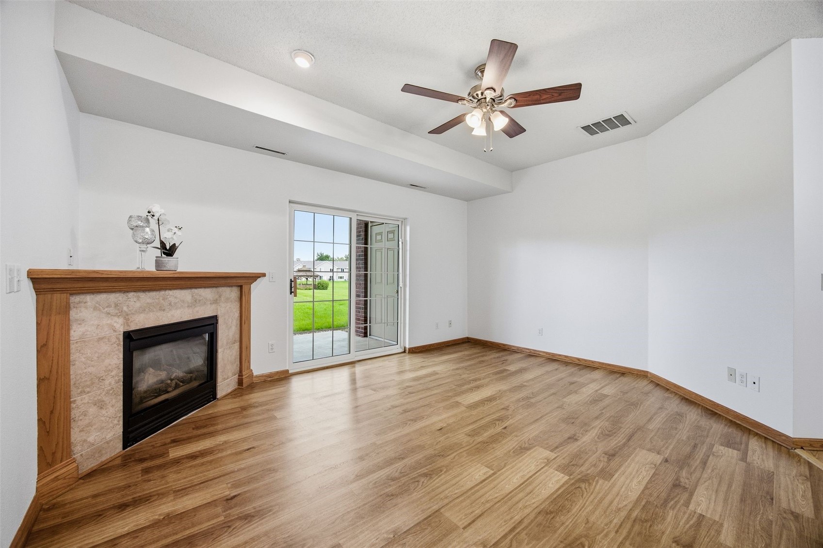 250 Cimarron Drive Hiawatha IA 52233