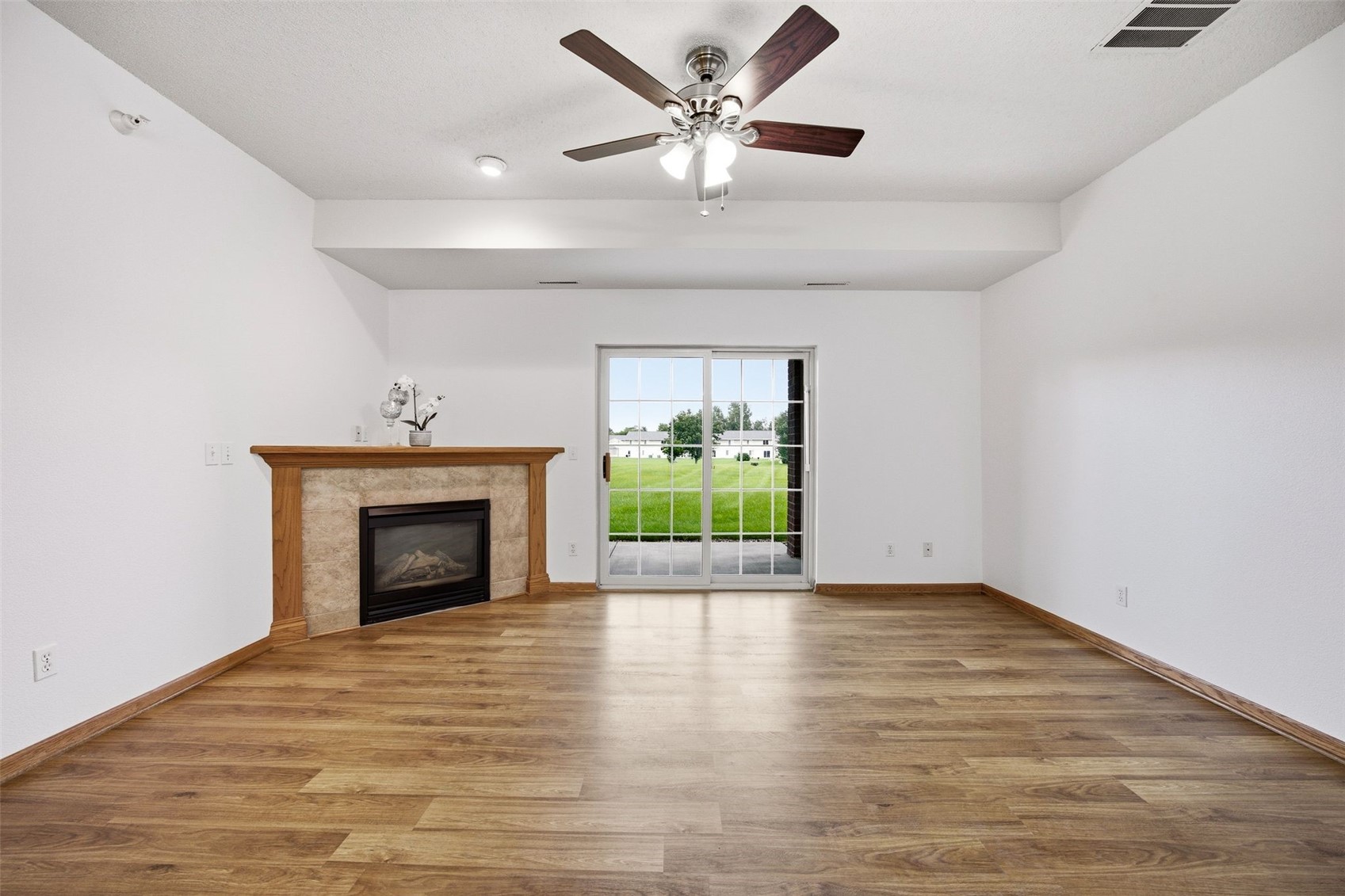 250 Cimarron Drive Hiawatha IA 52233