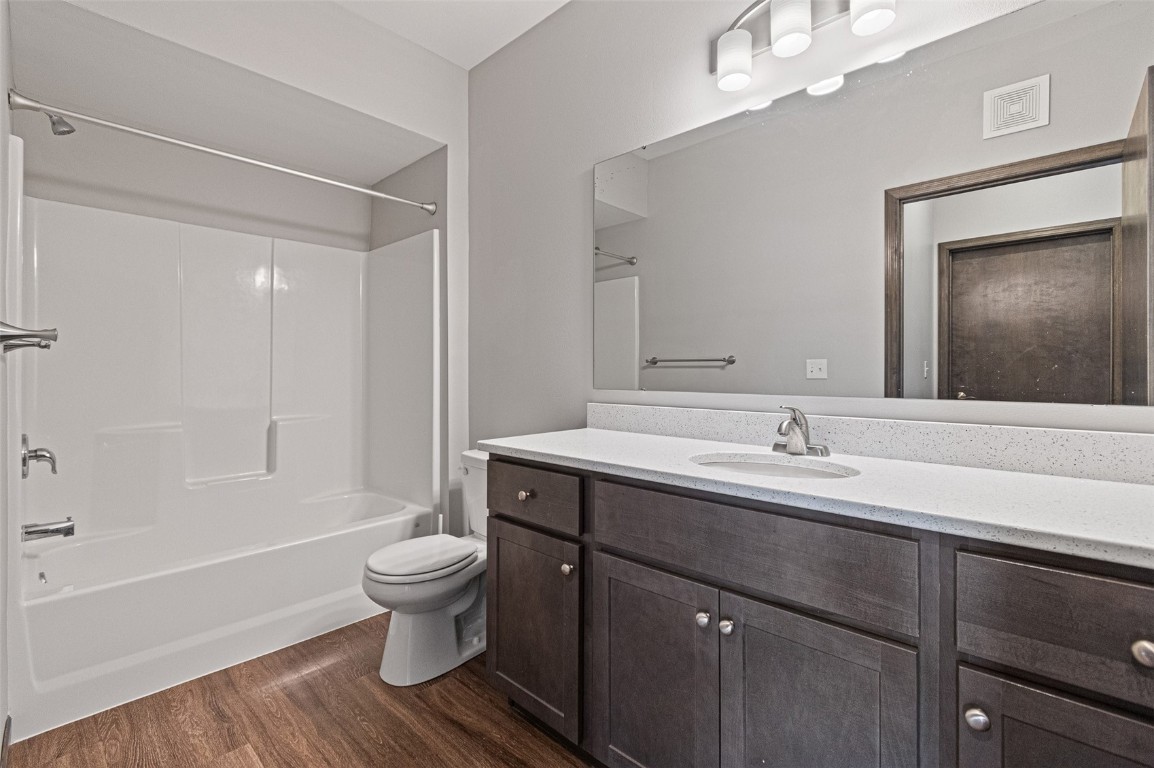 2871 Spring Rose Circle Coralville IA 52241
