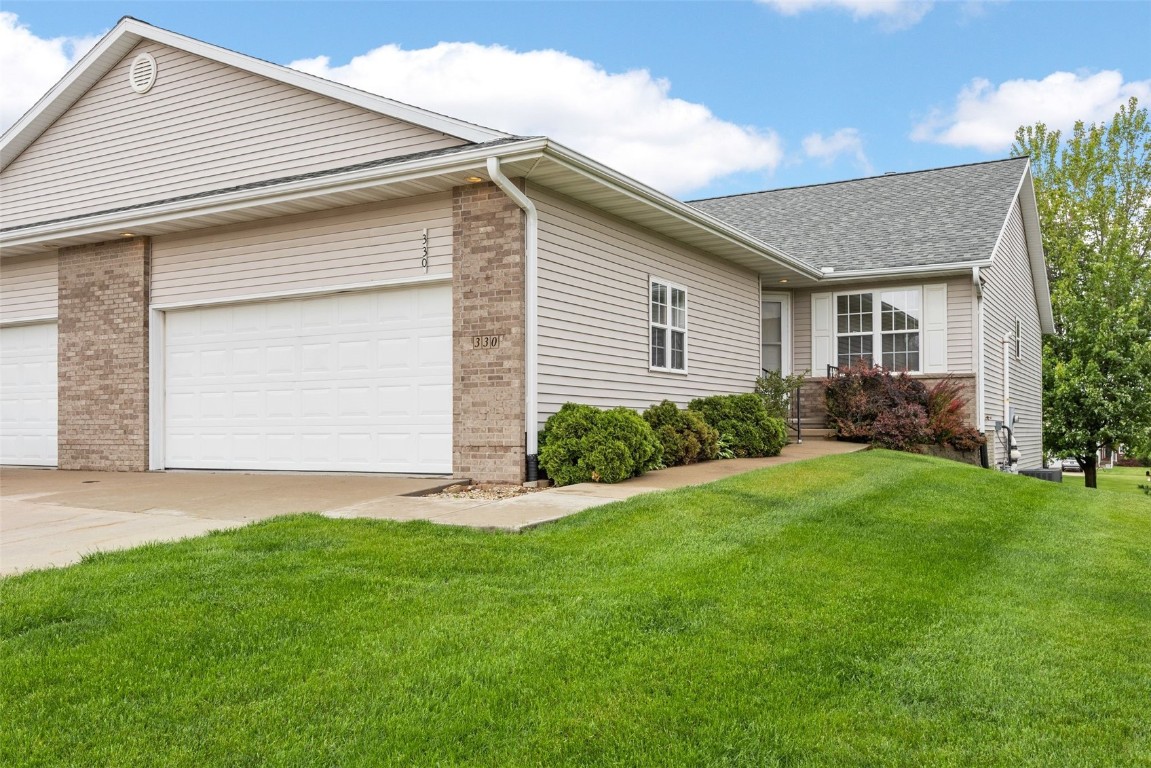 330 Highland Court Fairfax IA 52228