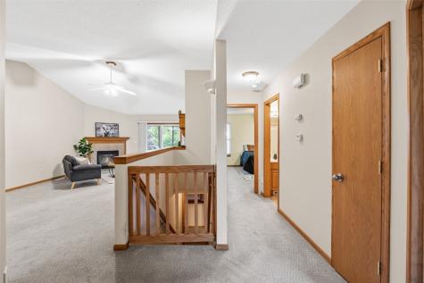 330 Highland Court Fairfax IA 52228