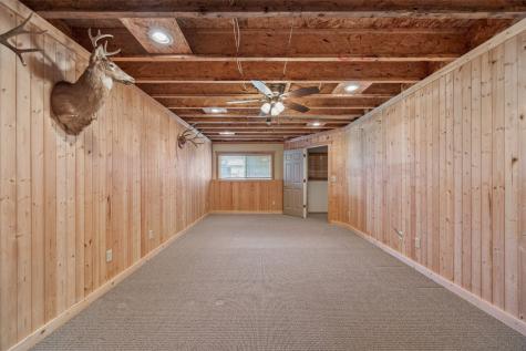 330 Highland Court Fairfax IA 52228