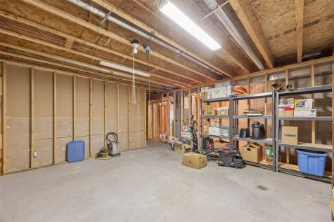 330 Highland Court Fairfax IA 52228