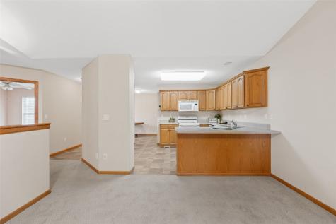 330 Highland Court Fairfax IA 52228