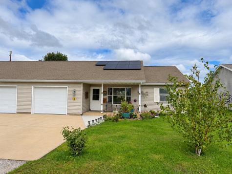 508 E Preston Street Stanwood IA 52337