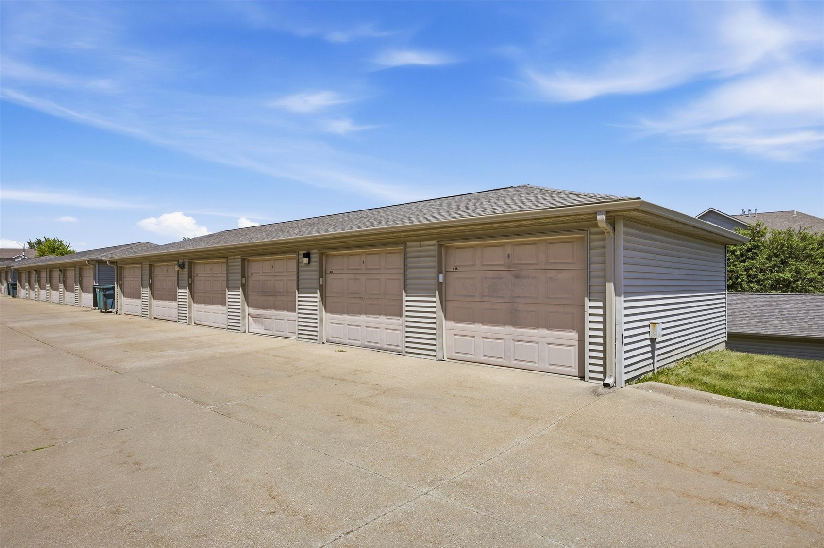 2272 Holiday Road Coralville IA 52241