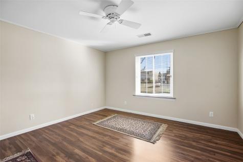 150 Thompson Drive SE Cedar Rapids IA 52403