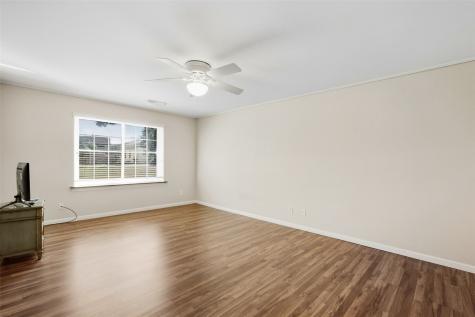 150 Thompson Drive SE Cedar Rapids IA 52403