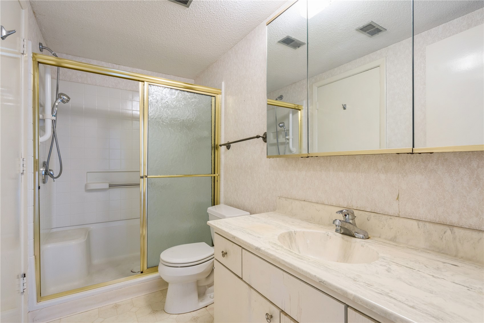 150 Thompson Drive Cedar Rapids IA 52403