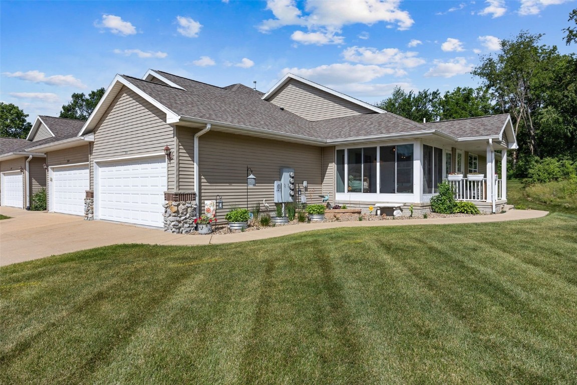 3531 Stoney Point Road SW Cedar Rapids IA 52404