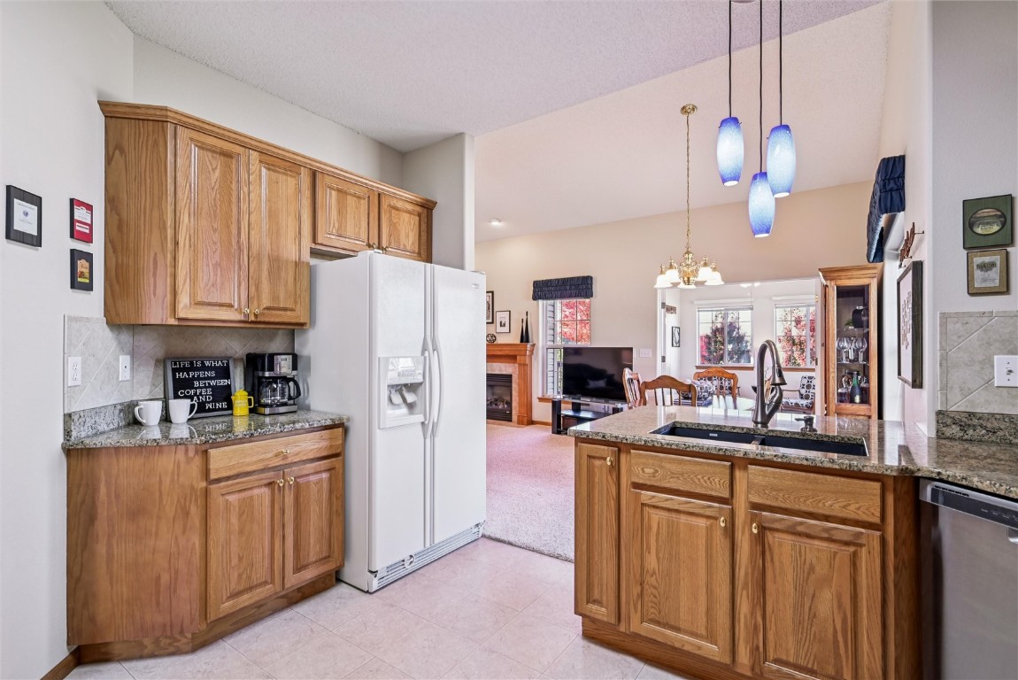 2255 Blairsferry Crossing Hiawatha IA 52233