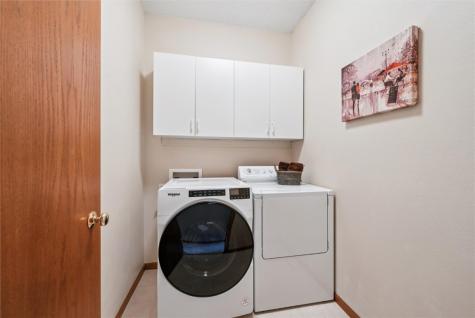 2255 Blairsferry Crossing Hiawatha IA 52233