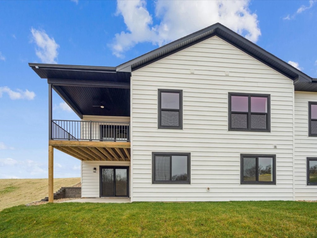 586 Maclan Circle Iowa City IA 52246
