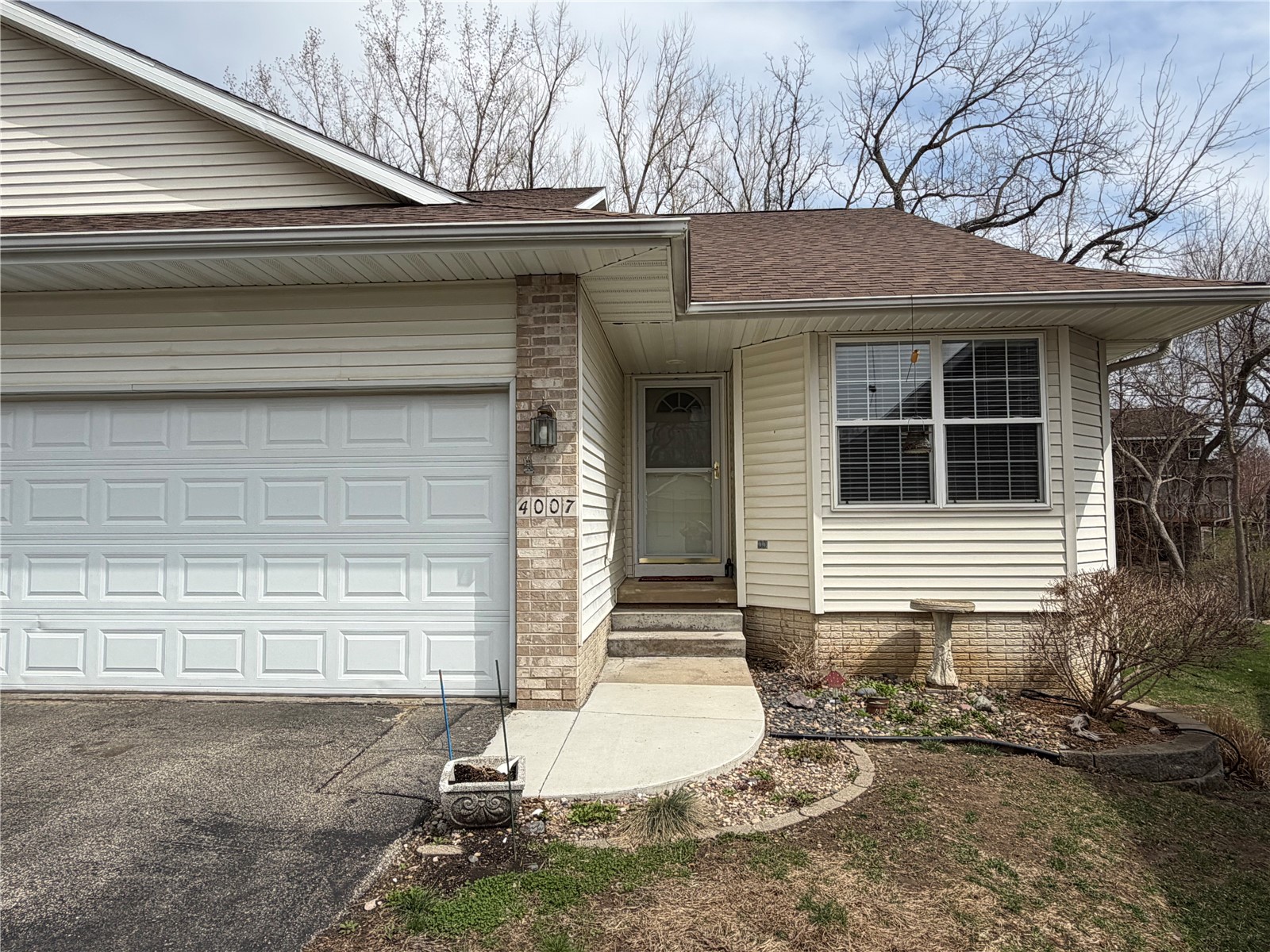 4007 Treeline Court NE Cedar Rapids IA 52411