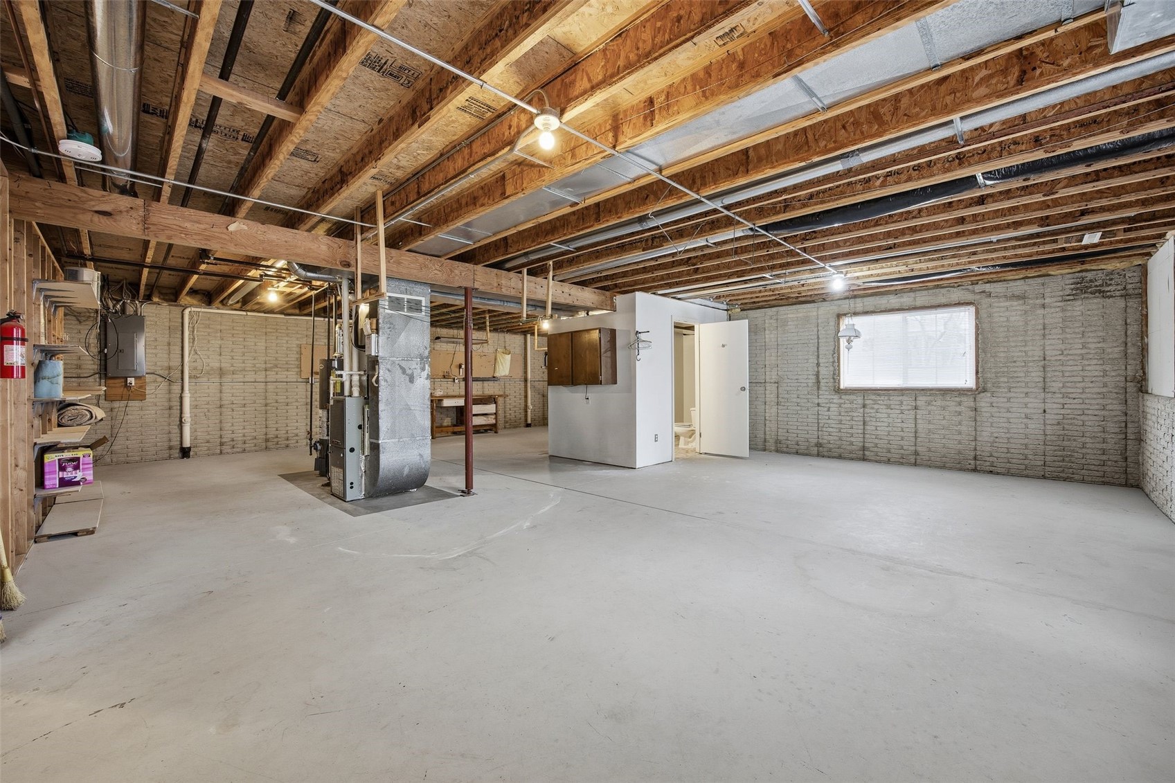 4007 Treeline Court NE Cedar Rapids IA 52411