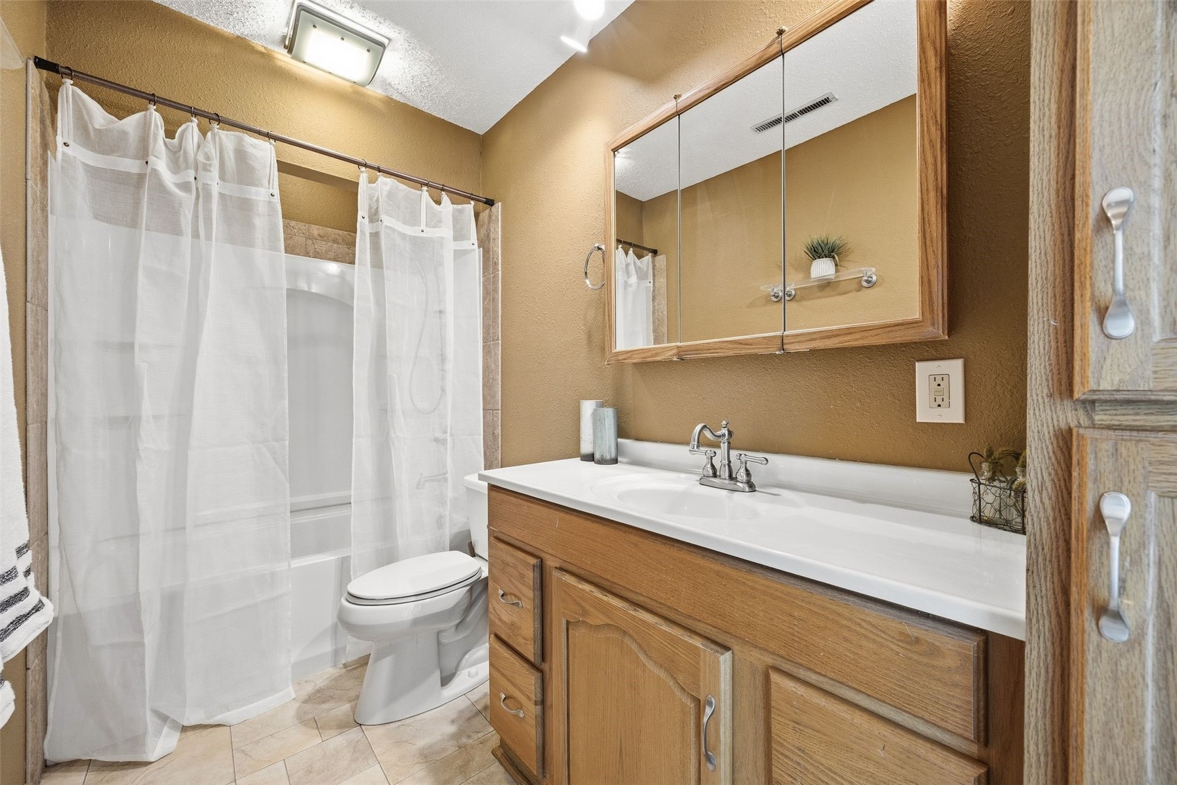1728 Applewood Place NE Cedar Rapids IA 52402