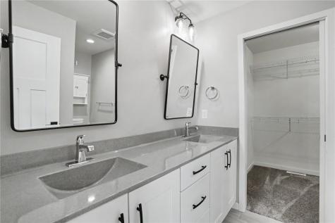 1083 Dubs Drive Iowa City IA 52246