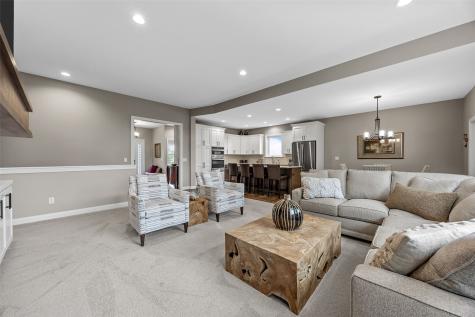 5889 Meadow Grass Circle SE Cedar Rapids IA 52403