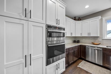 5889 Meadow Grass Circle SE Cedar Rapids IA 52403