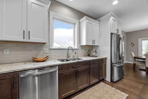 5889 Meadow Grass Circle SE Cedar Rapids IA 52403