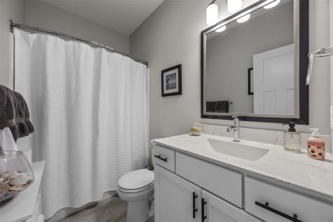 5889 Meadow Grass Circle SE Cedar Rapids IA 52403