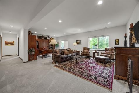 5889 Meadow Grass Circle SE Cedar Rapids IA 52403