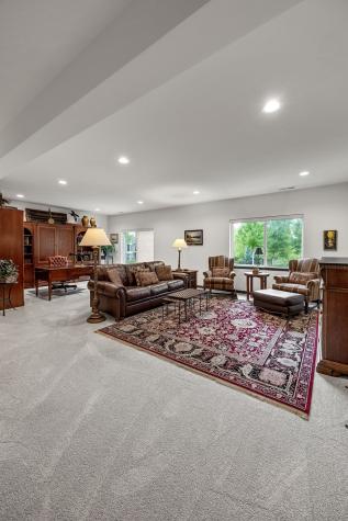 5889 Meadow Grass Circle SE Cedar Rapids IA 52403
