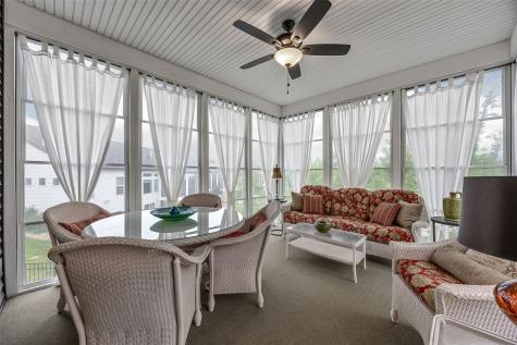 5889 Meadow Grass Circle SE Cedar Rapids IA 52403