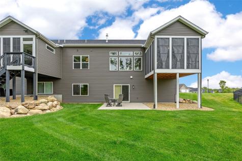 5889 Meadow Grass Circle SE Cedar Rapids IA 52403