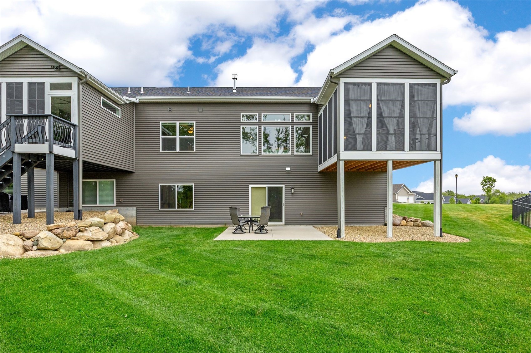 5889 Meadow Grass Circle SE Cedar Rapids IA 52403