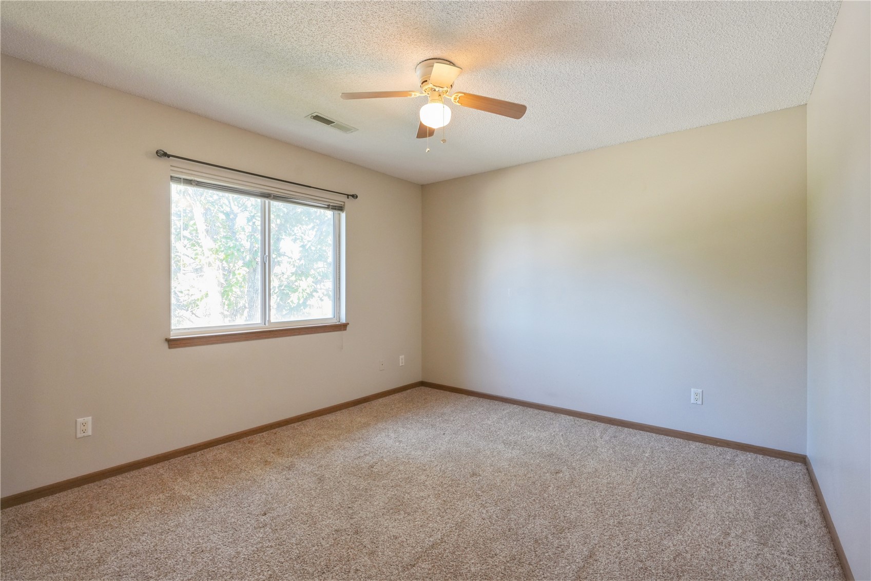 540 Augusta Circle #9 North Liberty IA 52317