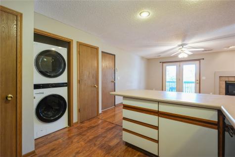 560 Augusta Circle #9 North Liberty IA 52317