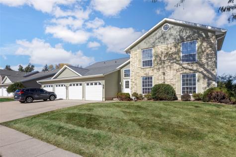 6118 Greenbriar Lane SW Cedar Rapids IA 52404