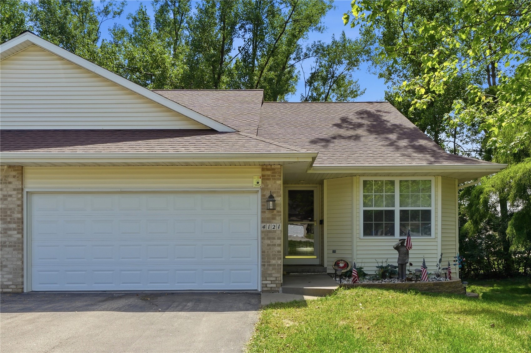 4121 Treeline Ct NE #4121 Cedar Rapids IA 52402