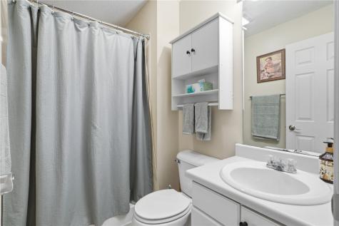 4121 Treeline Ct NE #4121 Cedar Rapids IA 52402