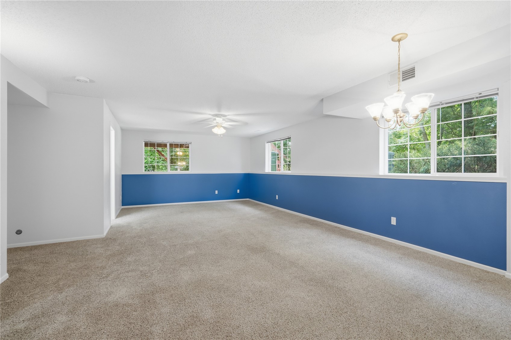 4121 Treeline Ct NE #4121 Cedar Rapids IA 52402