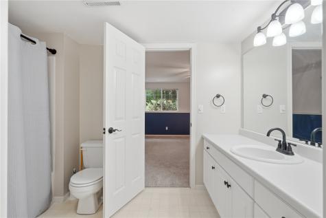 4121 Treeline Ct NE #4121 Cedar Rapids IA 52402