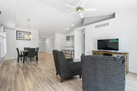 4121 Treeline Ct NE #4121 Cedar Rapids IA 52402