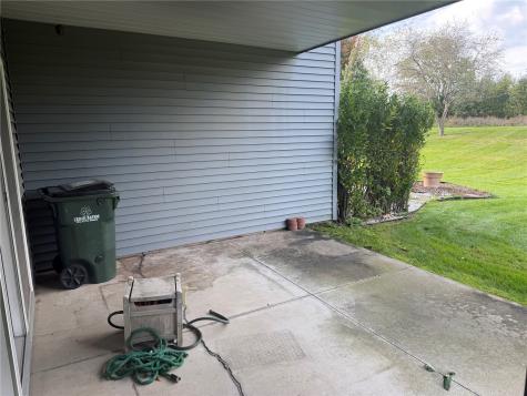 2920 Towne House Drive NE Cedar Rapids IA 52402