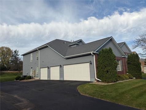 2920 Towne House Drive NE Cedar Rapids IA 52402
