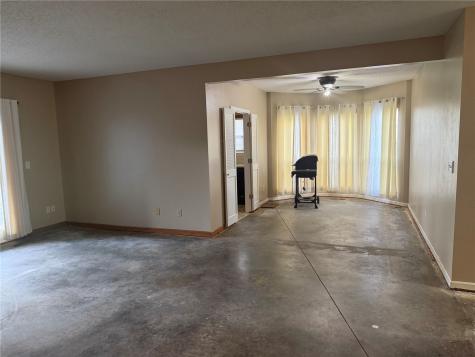 2920 Towne House Drive NE Cedar Rapids IA 52402