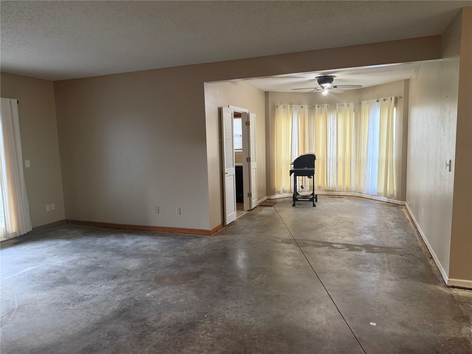 2920 Towne House Drive NE Cedar Rapids IA 52402
