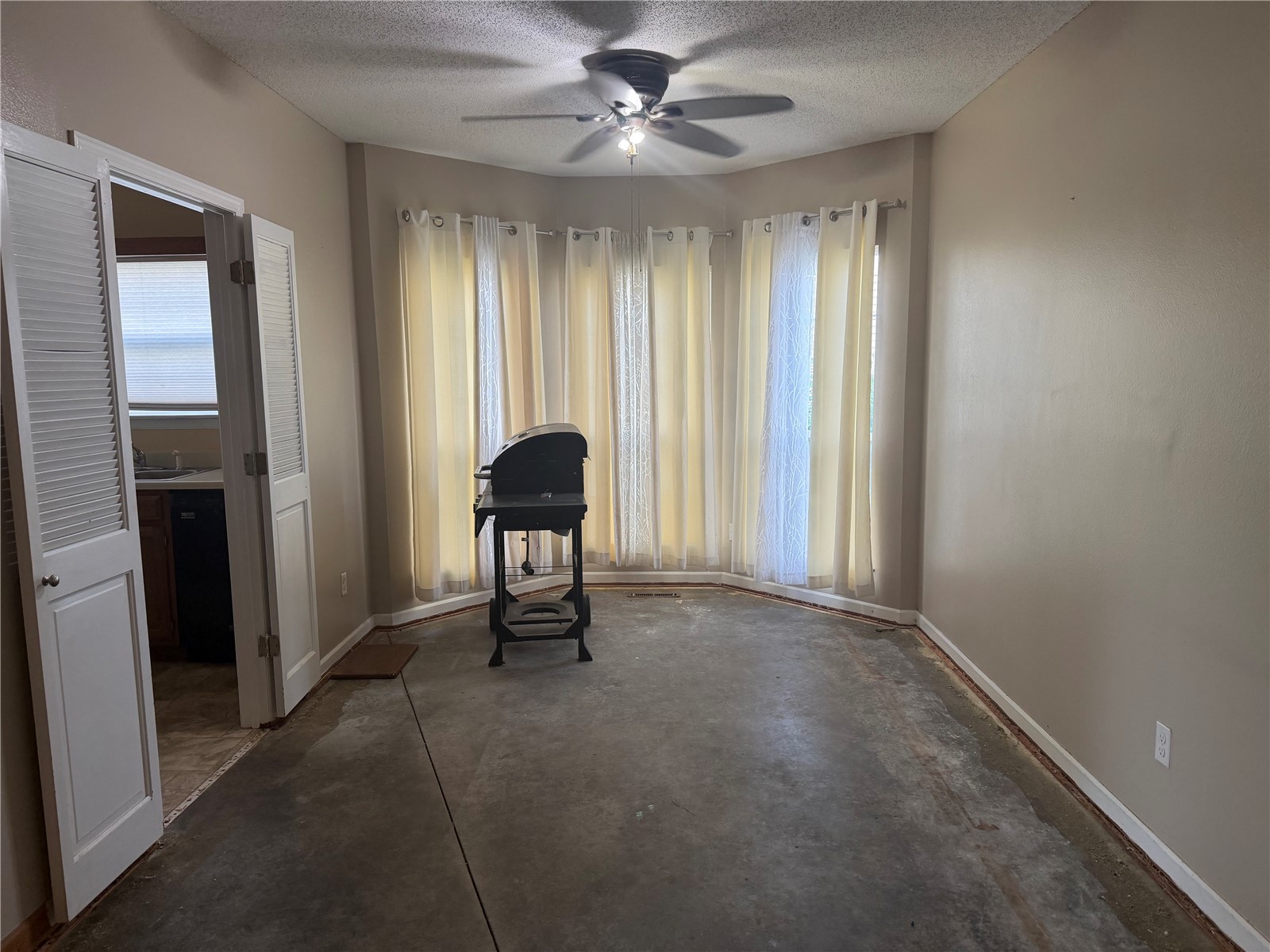 2920 Towne House Drive NE Cedar Rapids IA 52402