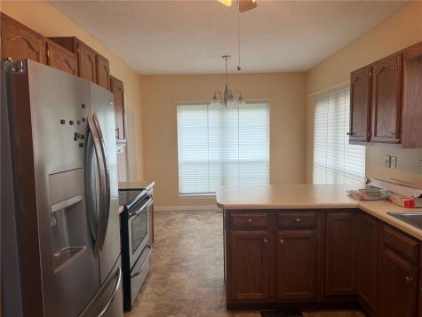 2920 Towne House Drive NE Cedar Rapids IA 52402