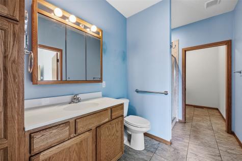 7101 Waterview Drive SW Cedar Rapids IA 52404