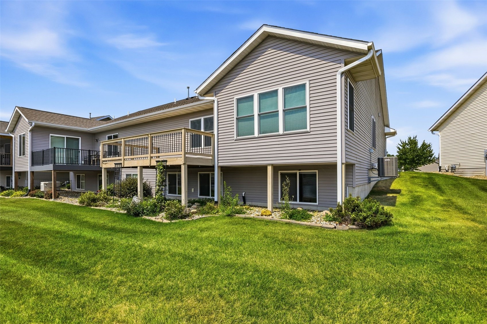 7101 Waterview Drive SW Cedar Rapids IA 52404