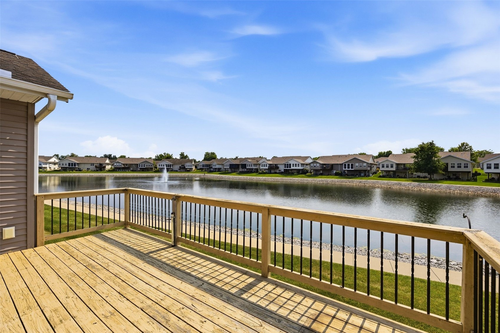 7101 Waterview Drive SW Cedar Rapids IA 52404