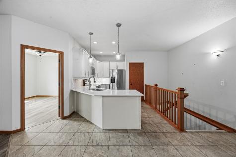 7101 Waterview Drive SW Cedar Rapids IA 52404